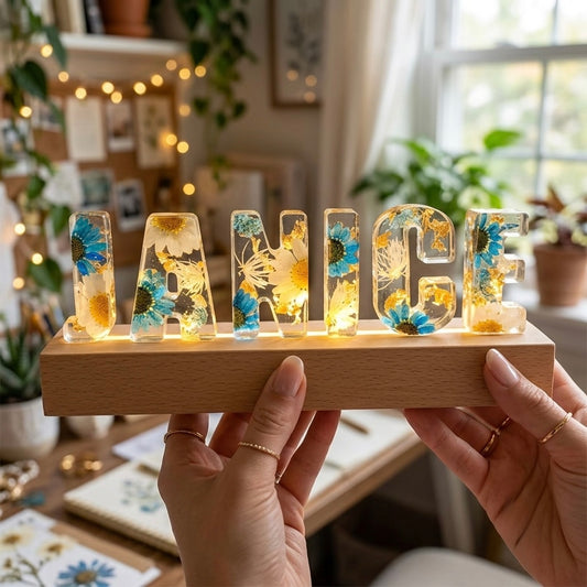 Custom Name Light with Real Flowers – Personalized LED Gift